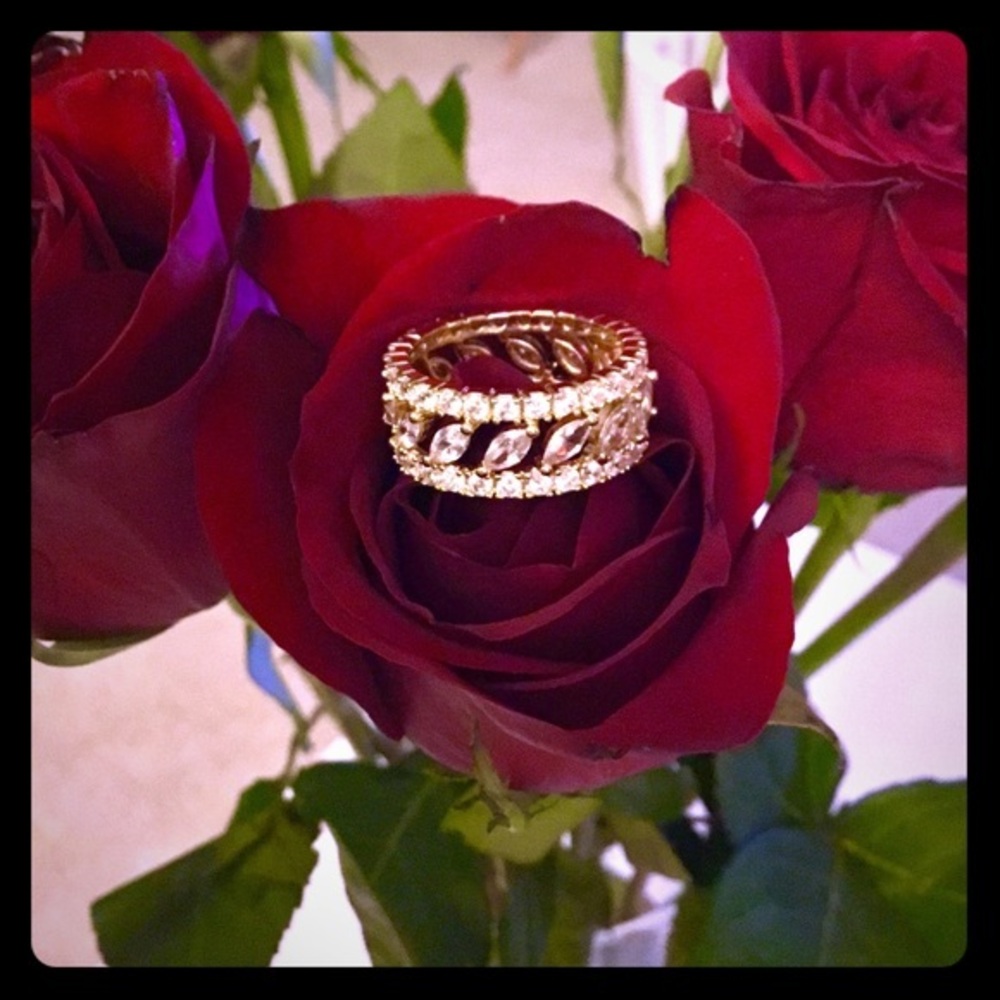 Stunning Stackable crystal & gold plated ring